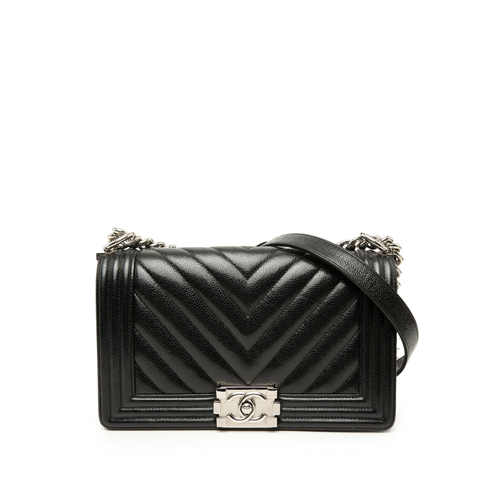 Chanel Old Medium Chevron Caviar Boy à rabat