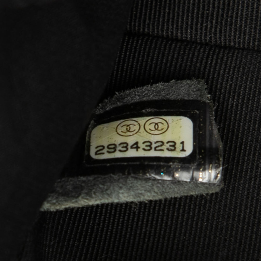 Chanel Old Medium Chevron Caviar Boy à rabat