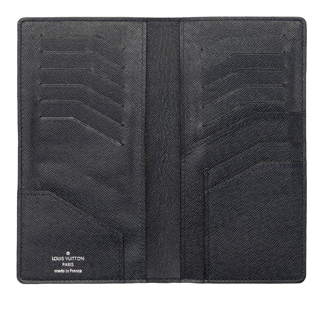 Louis Vuitton Taiga Brazza Portefeuille