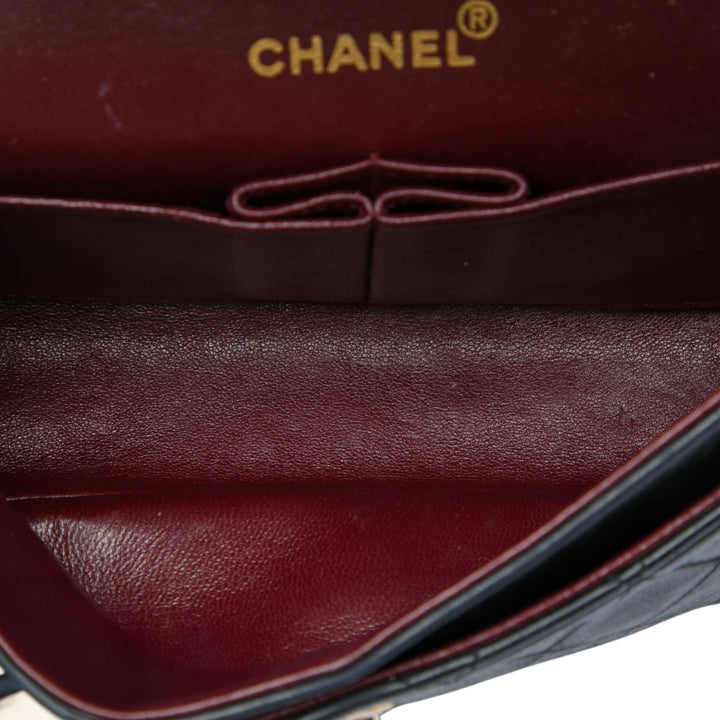 Chanel Sac porté épaule Classic Double rabat Petit Cuir d'agneau Noir – vue 4 – GABY PARIS