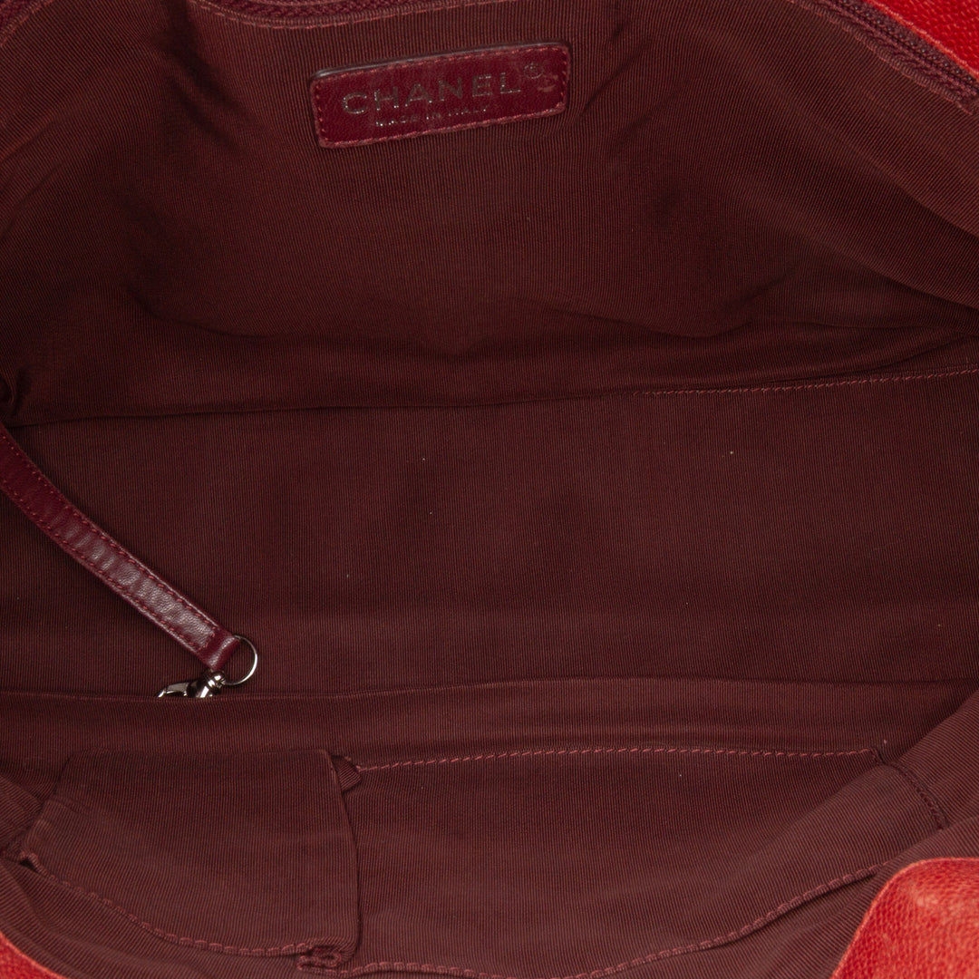 Quilted Caviar French Riviera Hobo Red - Gaby Paris