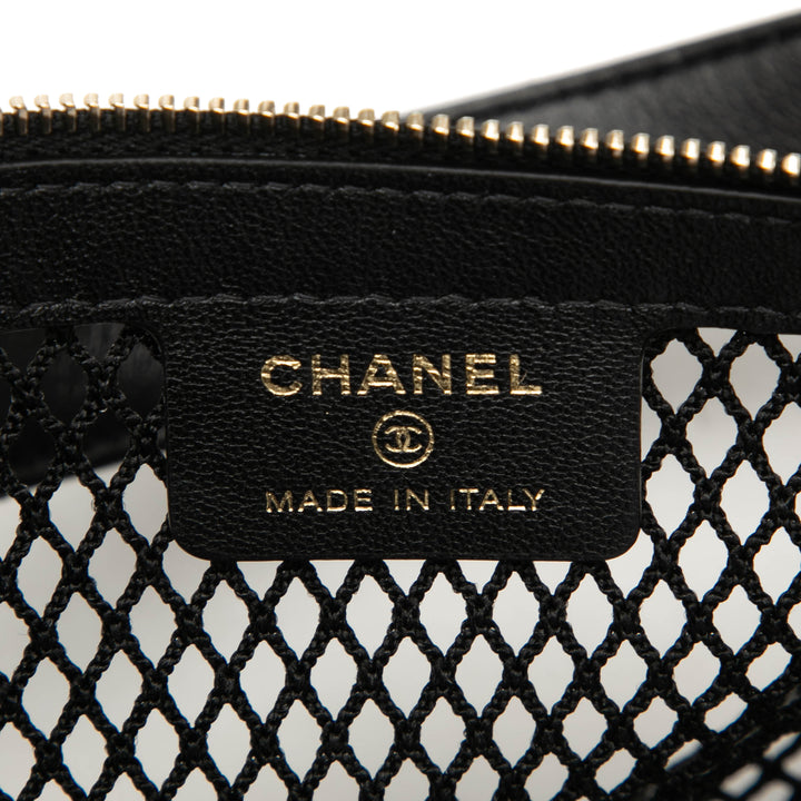 Chanel CC Mesh et Matelassé brillant Cuir d’agneau Chain Hobo