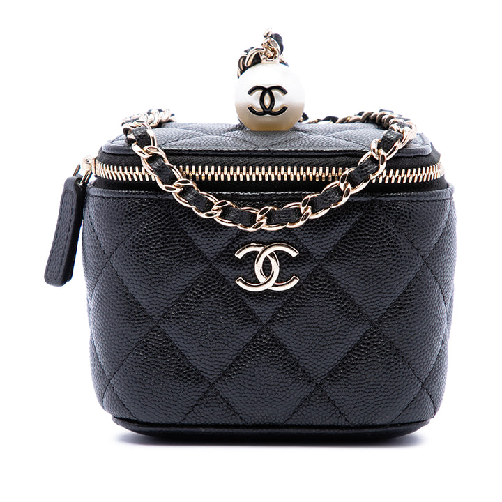 Chanel Matelassé Perle On Top Vanity avec chaîne Mini Cuir caviar Noir – vue principale – GABY PARIS