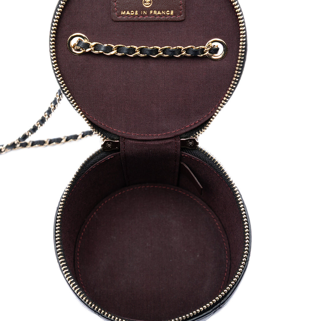 Chanel Matelassé Cuir d’agneau Chain et Charm Vanity