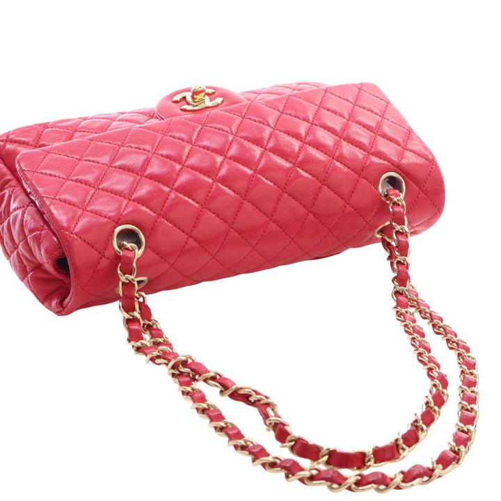Chanel Medium Classic Cuir d’agneau Simple rabat