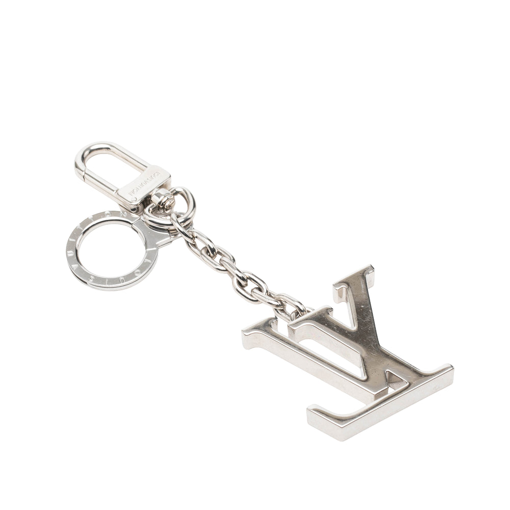 Louis Vuitton Porte-clés Stainless Steel LV Initials And Bijou de Argenté – vue 2 – GABY PARIS