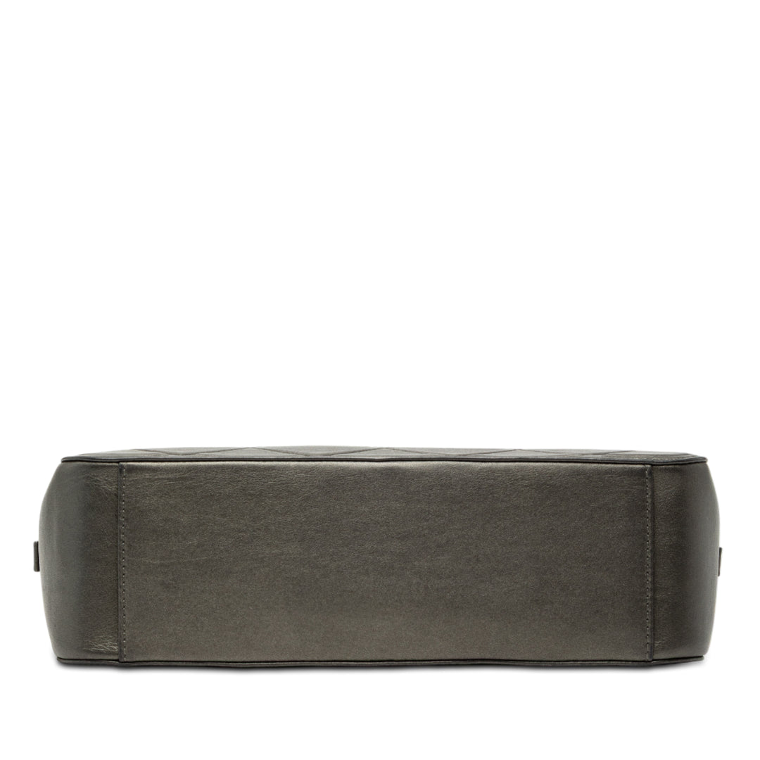 Chanel CC embossé Cuir de veau Propeller Sac caméra