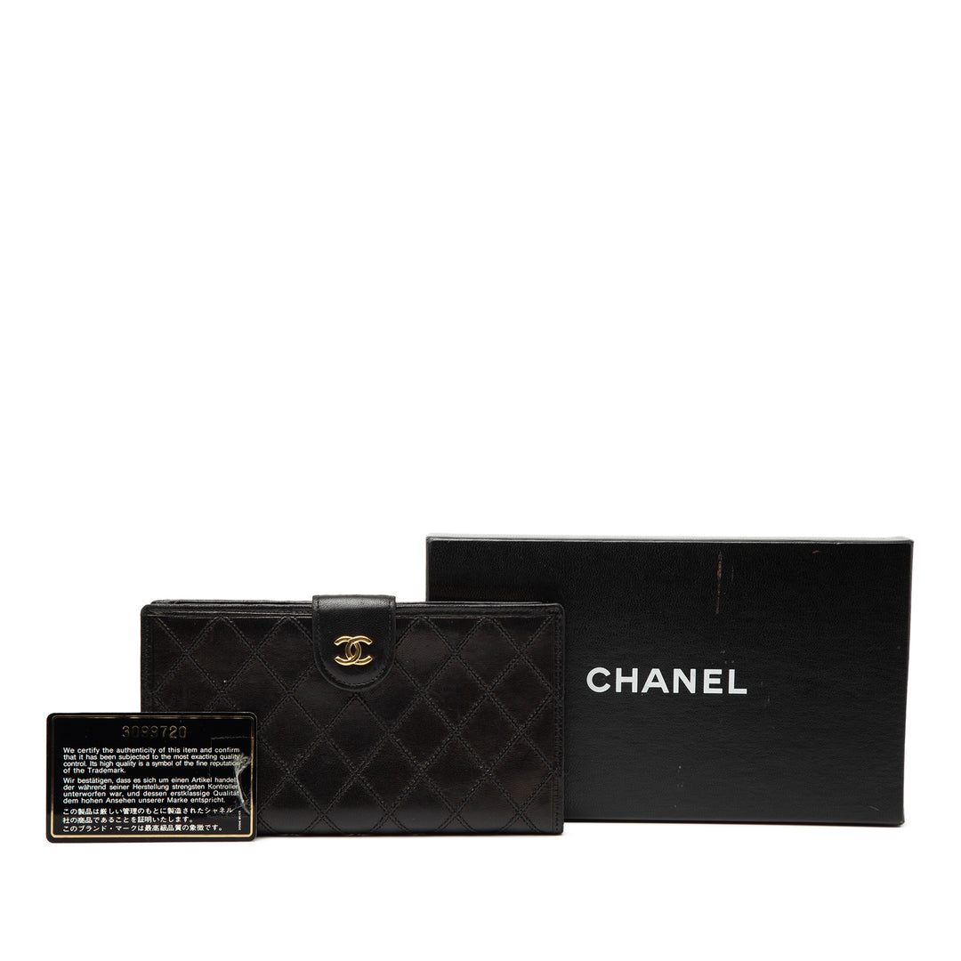 Chanel Matelassé Cuir d’agneau Long French Purse Portefeuille