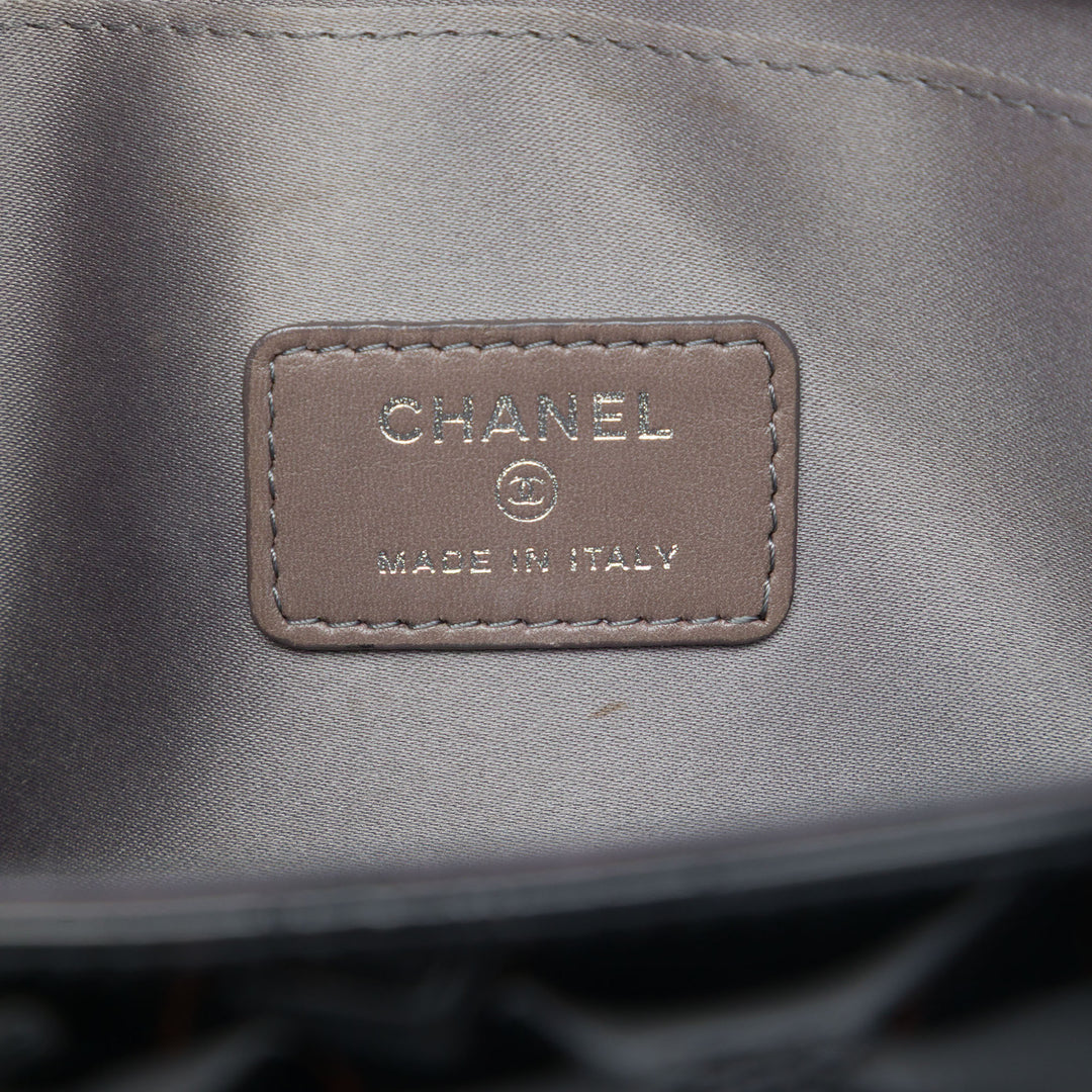 Chanel Matelassé Cuir verni embossé Lucky Symbols Pochette