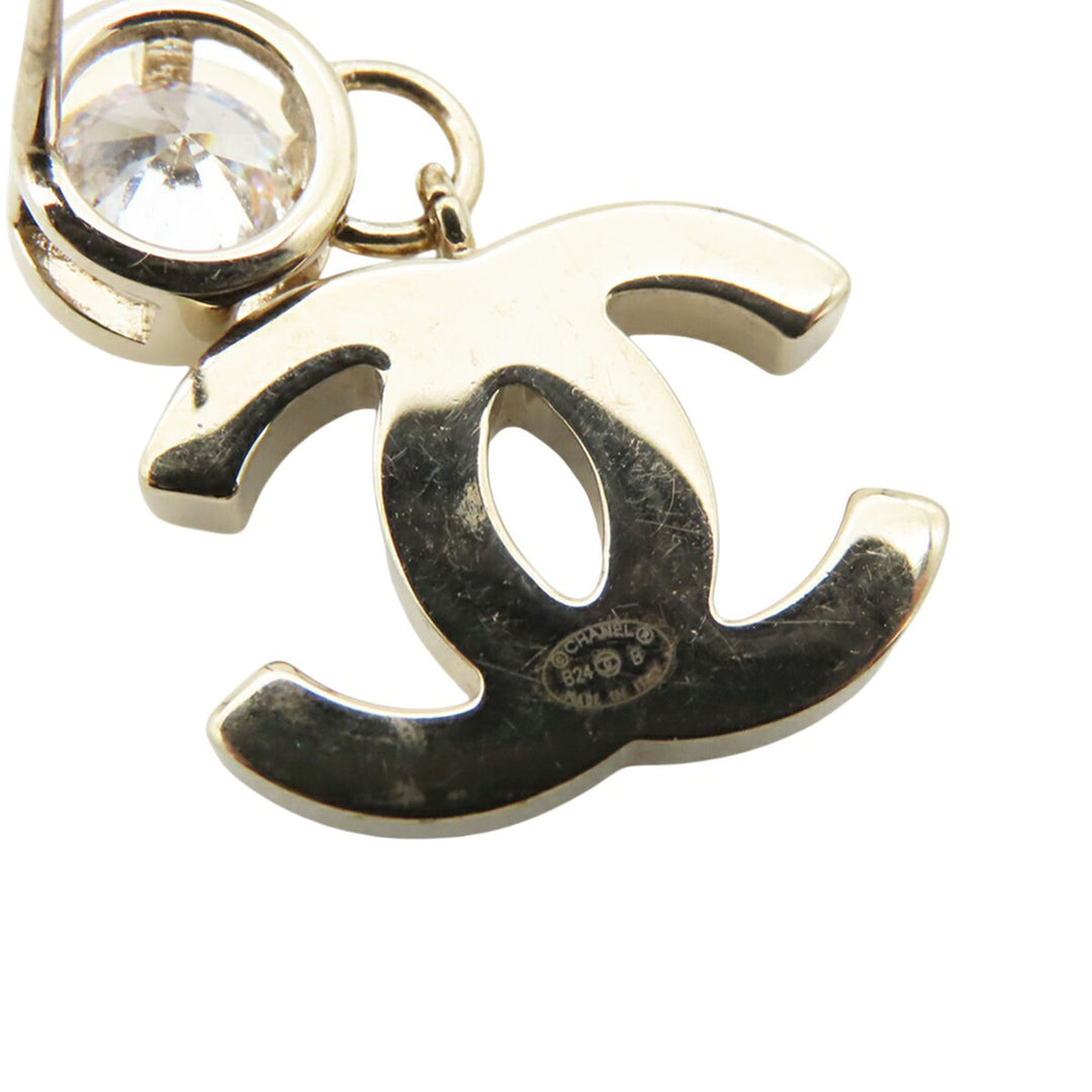 Chanel CC plaqué Rhinestone Heart fermoir poussette Boucles d’oreilles – GABY PARIS Authentique