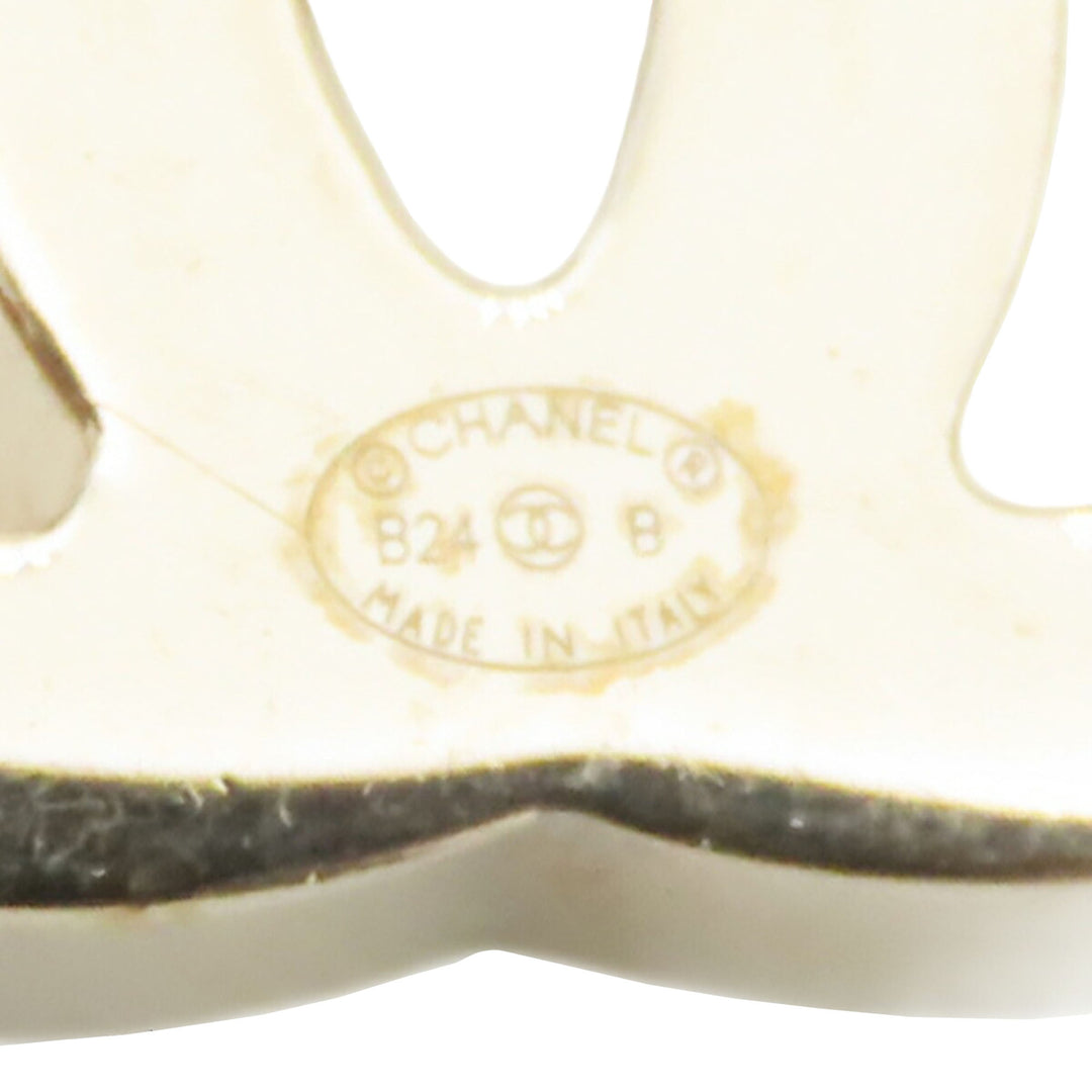 Chanel CC plaqué Rhinestone Heart fermoir poussette Boucles d’oreilles – GABY PARIS Authentique