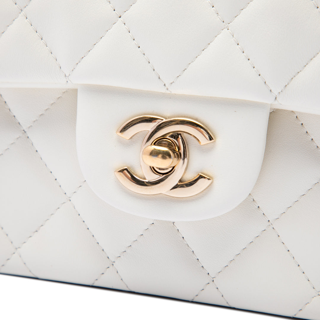 Chanel Medium Classic Cuir d’agneau Double rabat
