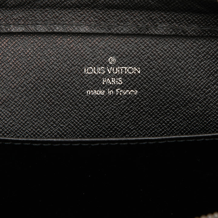 Taiga Pochette Baikal Noir