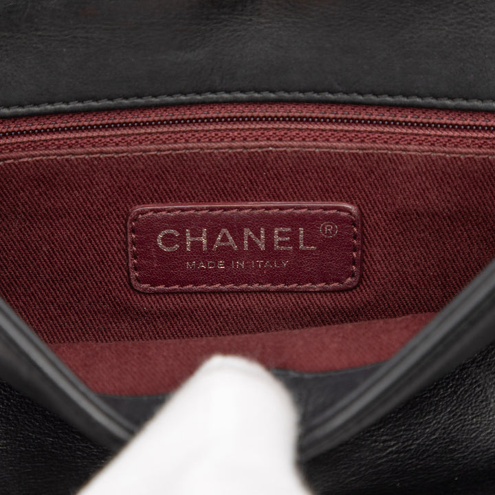 Chanel Small Diamond embossé Cuir de veau New Chic à rabat
