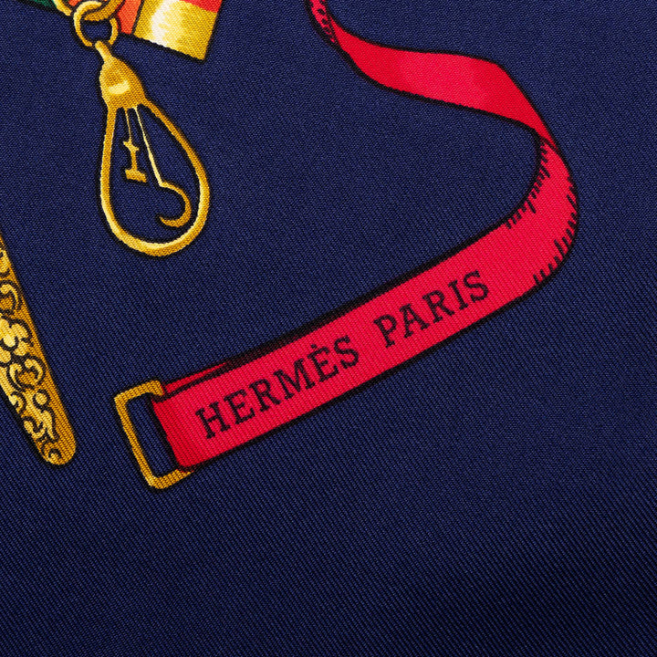 Hermès Carré Main 90 Petite Bleu – vue 5 – GABY PARIS
