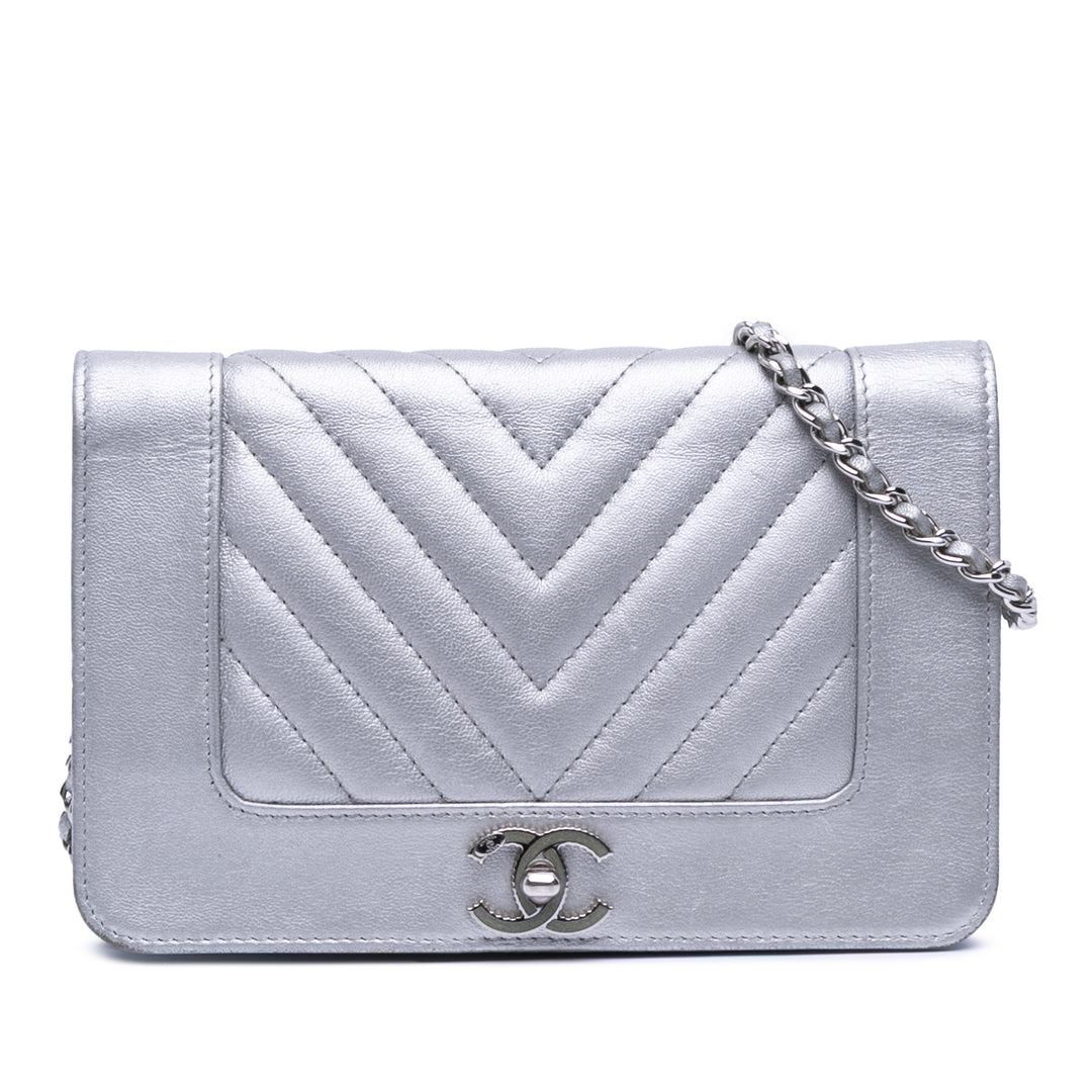 Chevron Quilted Metallic Lambskin Mademoiselle Wallet On Chain Silver - Gaby Paris