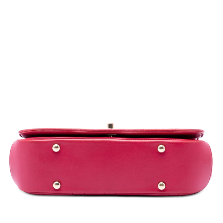 Chanel Small Matelassé Cuir d’agneau Carry Chic à rabat