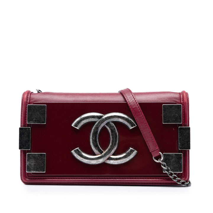 Chanel Acrylic Boy Brick Horizontal à rabat Cuir d'agneau Rouge