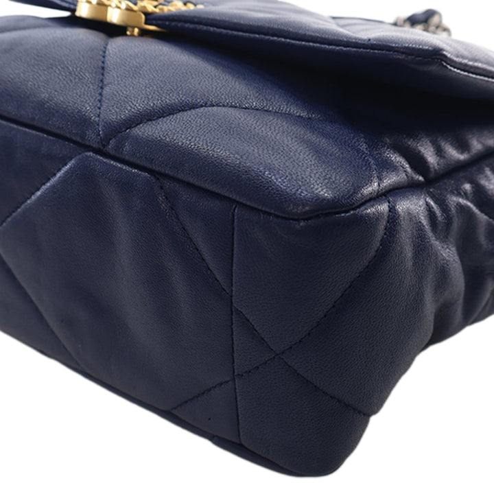 Chanel Medium Cuir d’agneau 19 à rabat