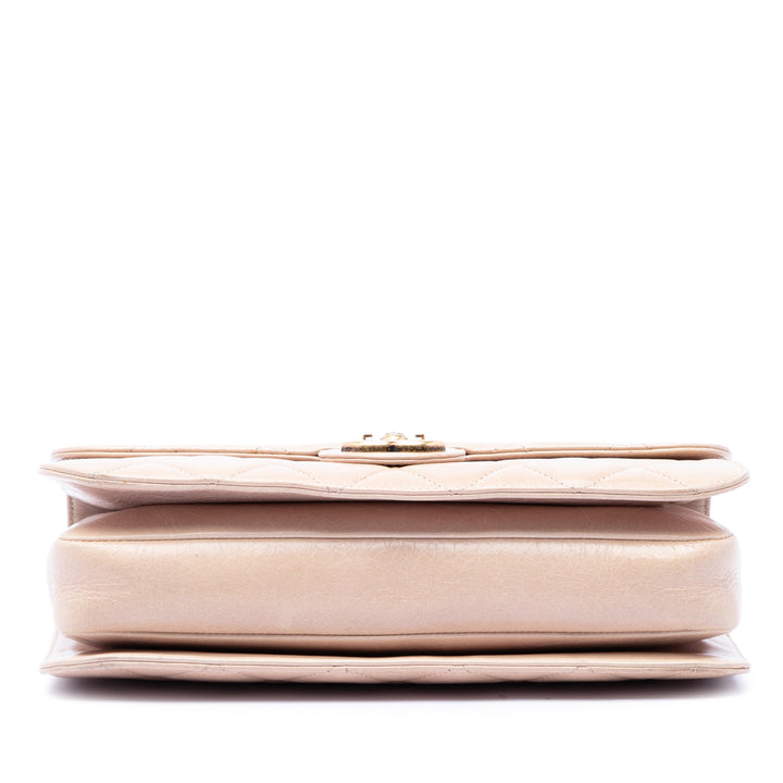 Chanel Medium Matelassé vieilli Cuir de veau Perfect Edge à rabat