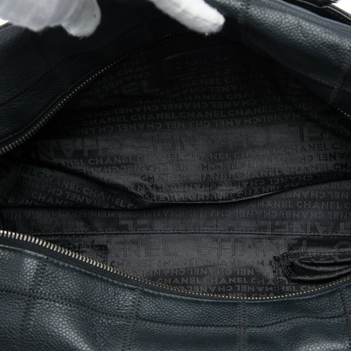Chanel Chocolate Bar Sac Cuir caviar Noir