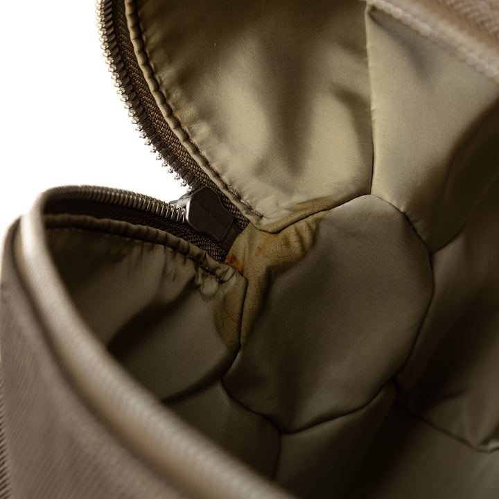 Louis Vuitton Damier Geant Attaquant Tissu