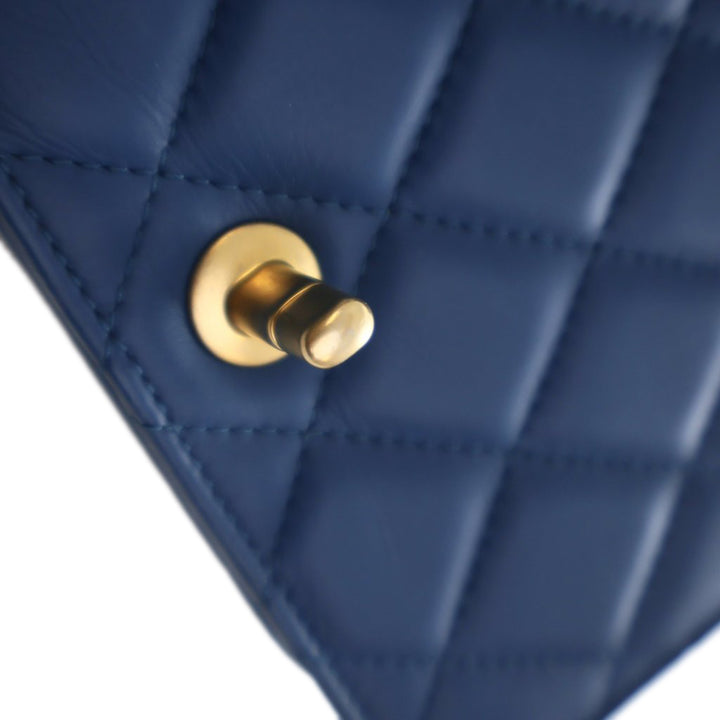 Chanel Small Matelassé Cuir de veau Everyday Chic à rabat