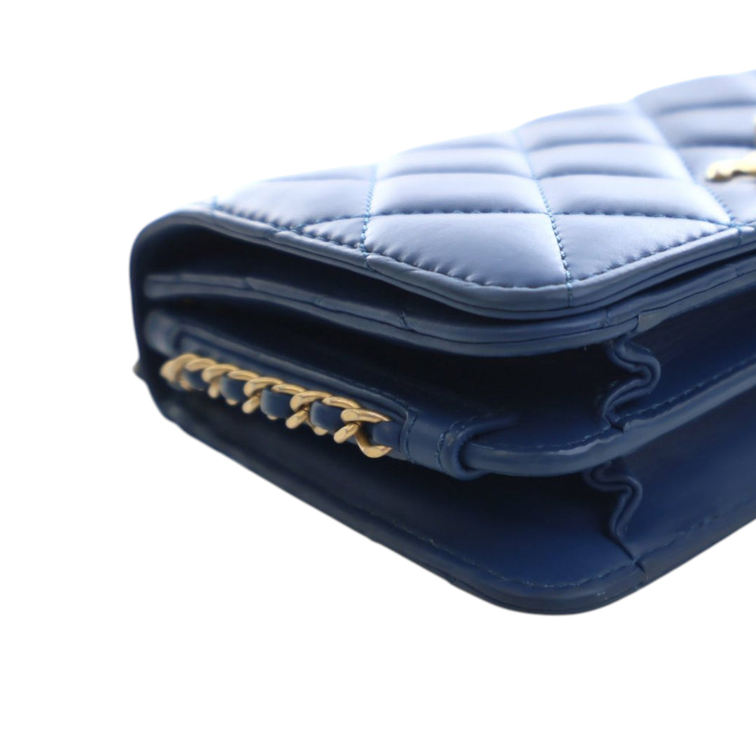 Chanel Small Matelassé Cuir de veau Everyday Chic à rabat