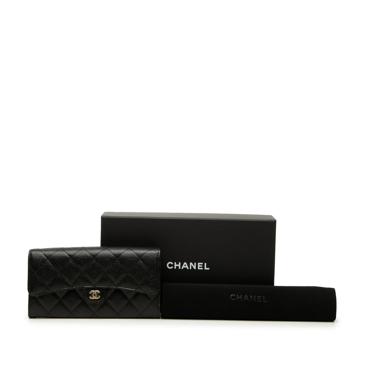 Chanel Matelassé Caviar Classic à rabat Portefeuille long