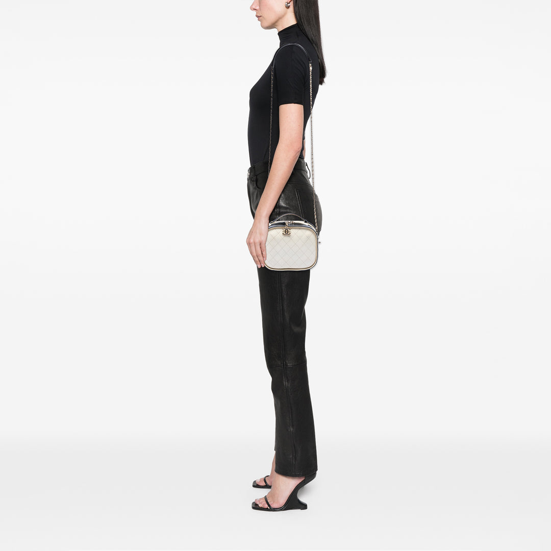 Chanel Small CC Crumpled Cuir de veau Vanity