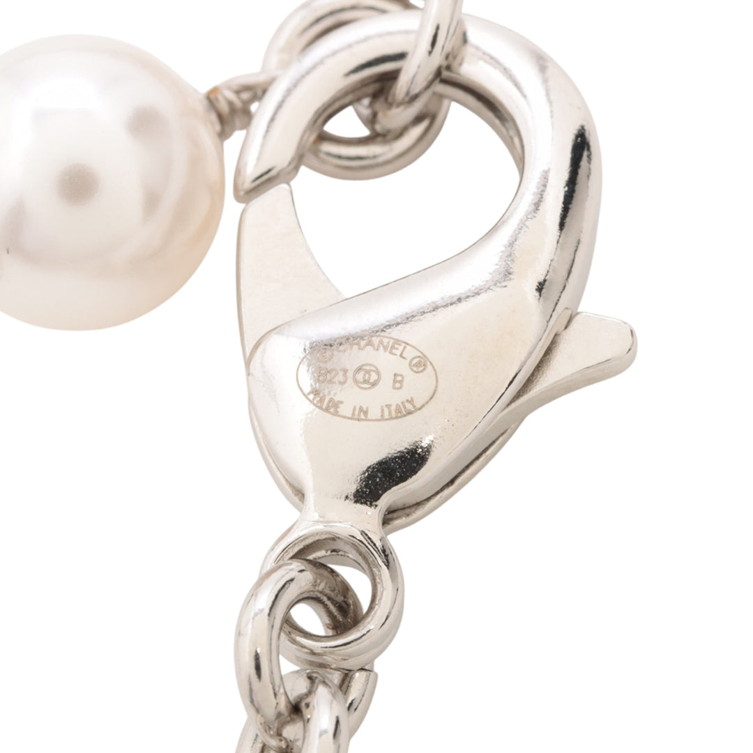 Chanel Argenté Plated CC Rhinestones Heart Pendant Collier Argenté