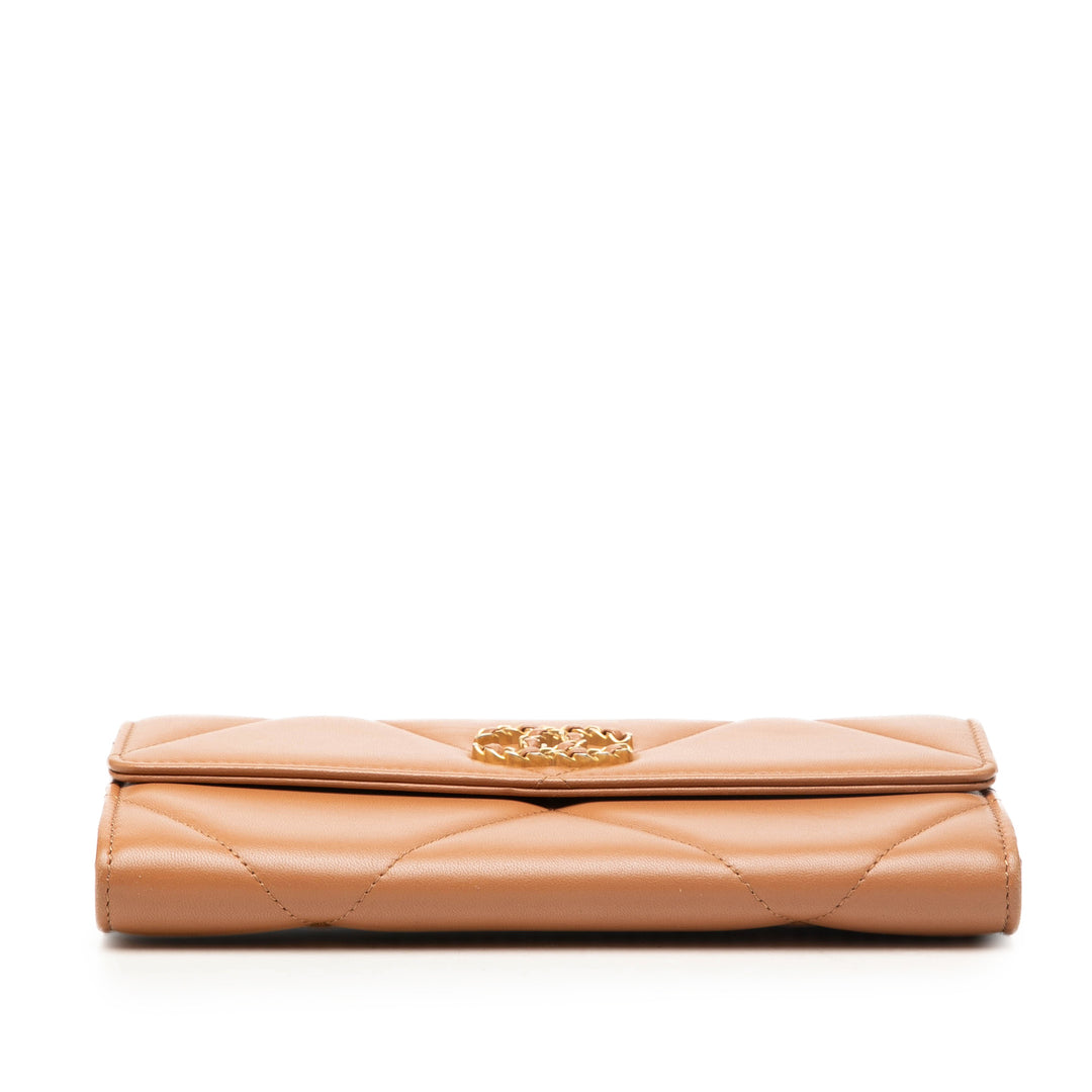 Chanel Matelassé Cuir d'agneau 19 à rabat Portefeuille