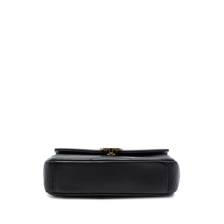 Chanel Sac bandoulière Chevron Coco Enveloppe à rabat Mini Cuir de veau Noir – vue 3 – GABY PARIS