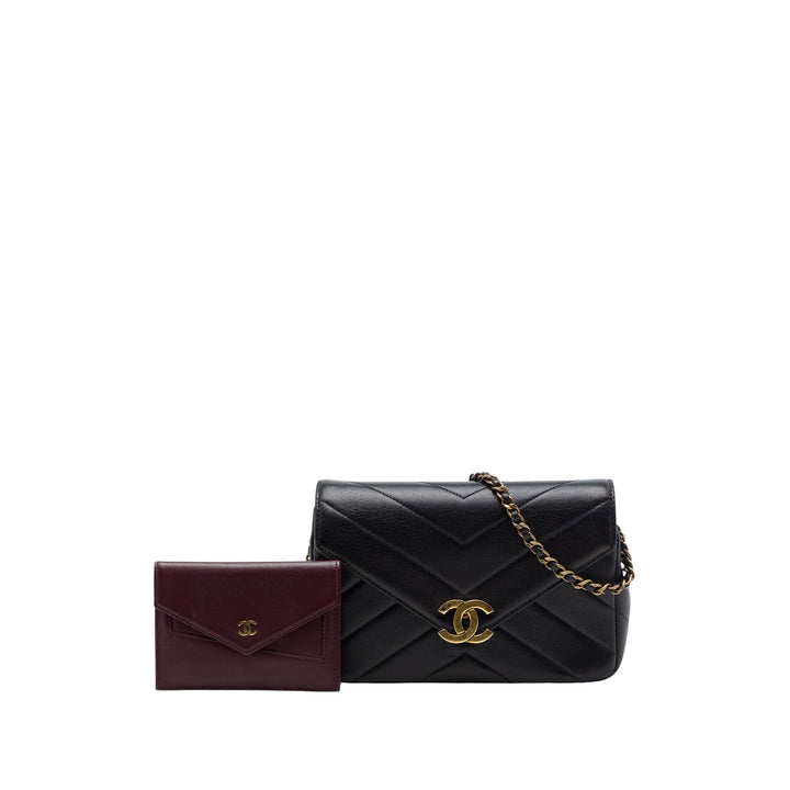 Chanel Sac bandoulière Chevron Coco Enveloppe à rabat Mini Cuir de veau Noir – vue 7 – GABY PARIS