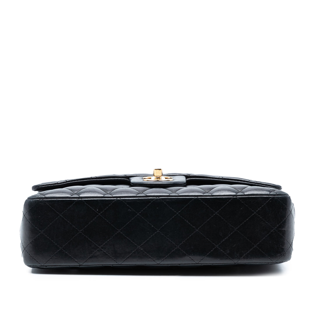 Chanel Medium Classic Cuir d’agneau Double rabat
