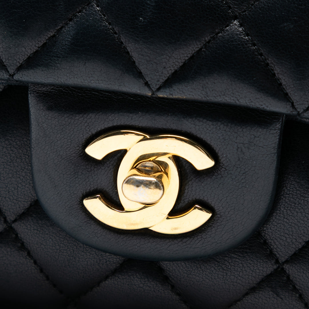 Chanel Medium Classic Cuir d’agneau Double rabat