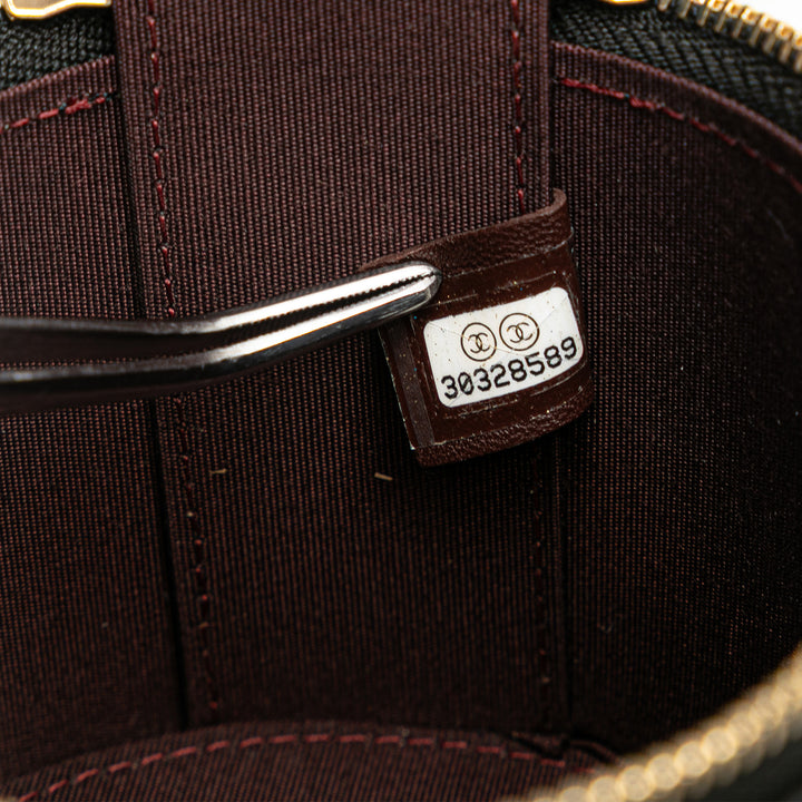 Chanel Matelassé Cuir d’agneau Chain et Charm Vanity Étui