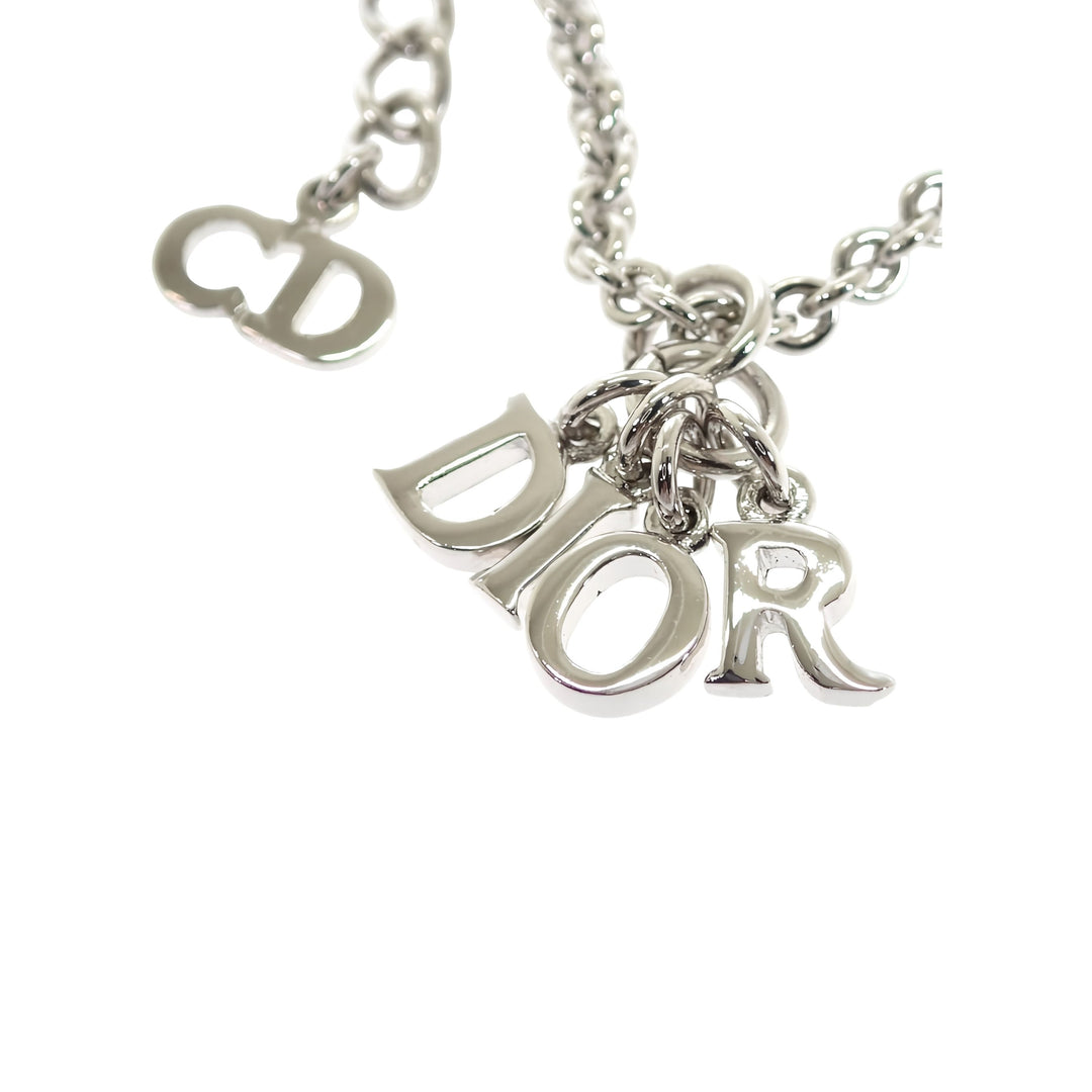 Dior Collier Finish Dangling Letters Pendant Argenté – vue 10 – GABY PARIS