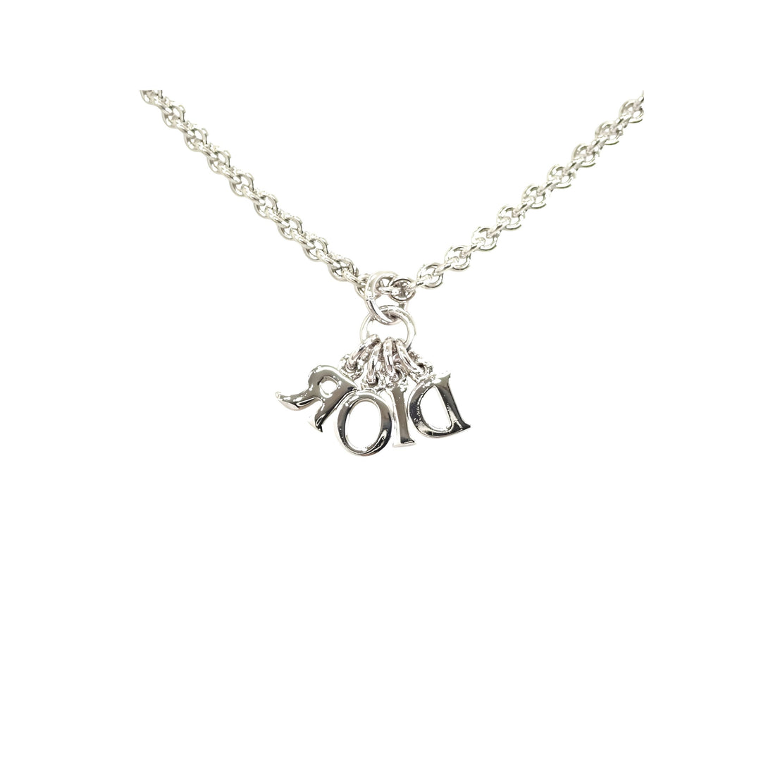 Dior Collier Finish Dangling Letters Pendant Argenté – vue 2 – GABY PARIS