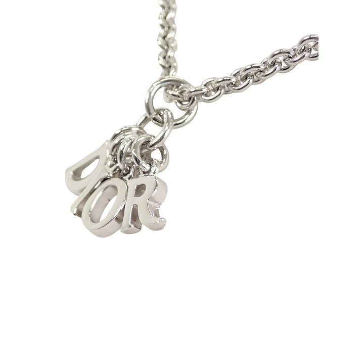 Dior Collier Finish Dangling Letters Pendant Argenté – vue 8 – GABY PARIS