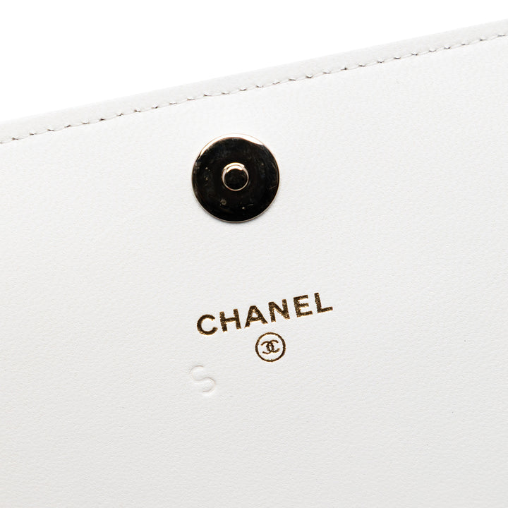 Chanel Matelassé Cuir d’agneau Book Wallet on Chain