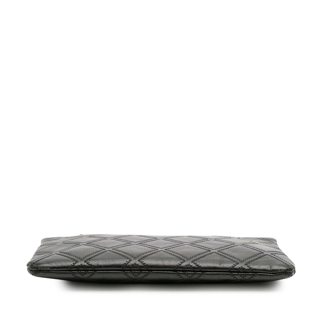 Chanel Medium Quilted Cuir d’agneau Double Stitch Tassel O Étui Pochette Noir