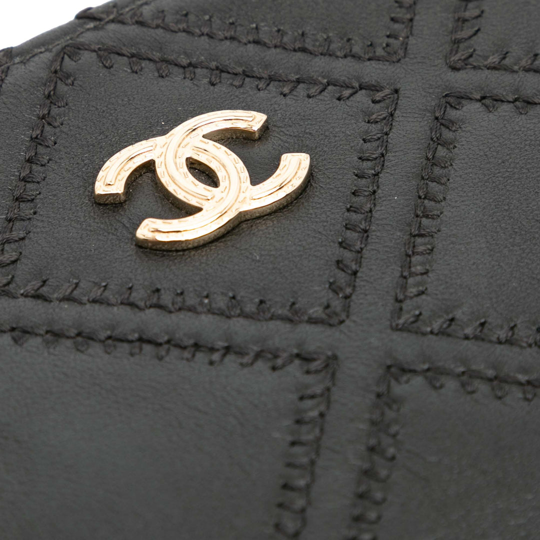 Chanel Medium Quilted Cuir d’agneau Double Stitch Tassel O Étui Pochette Noir
