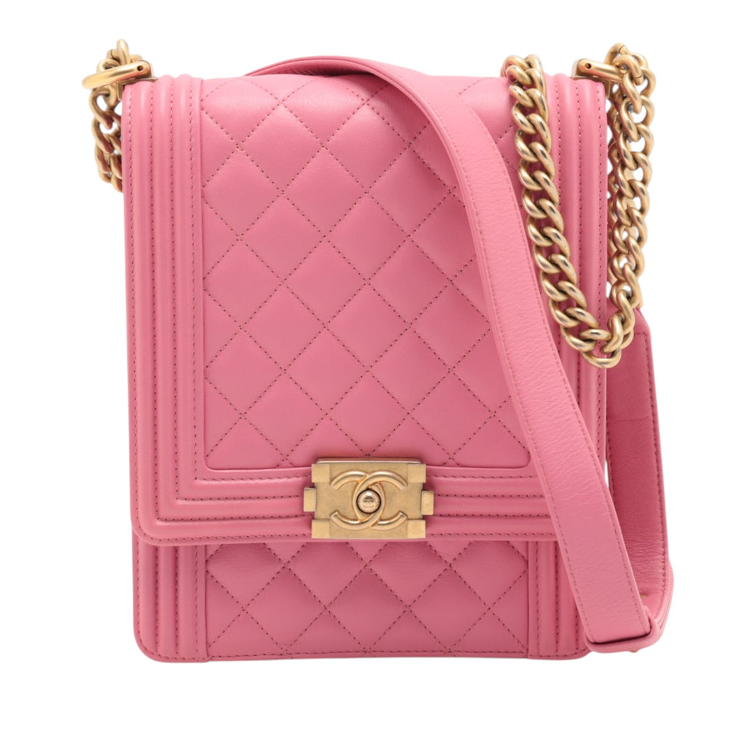 Chanel Matelassé Cuir d’agneau North South Boy à rabat