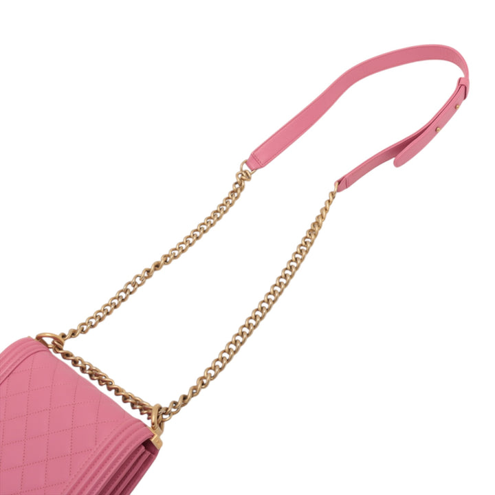 Chanel Matelassé Cuir d’agneau North South Boy à rabat