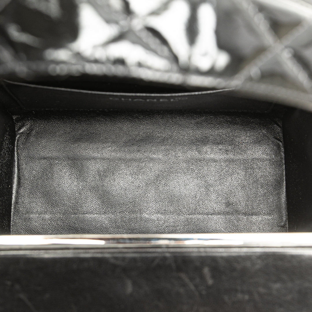 Chanel Quilted Cuir verni Cuir Boîte Sac à main Noir