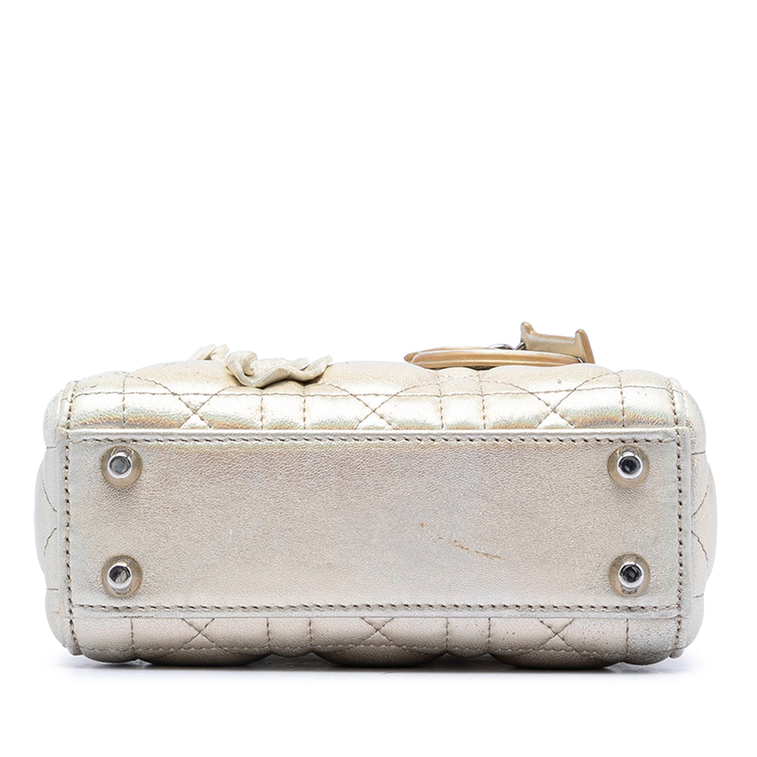 Dior Micro Metallic froissé Cuir de veau Lucky Dior Cannage Lady Dior