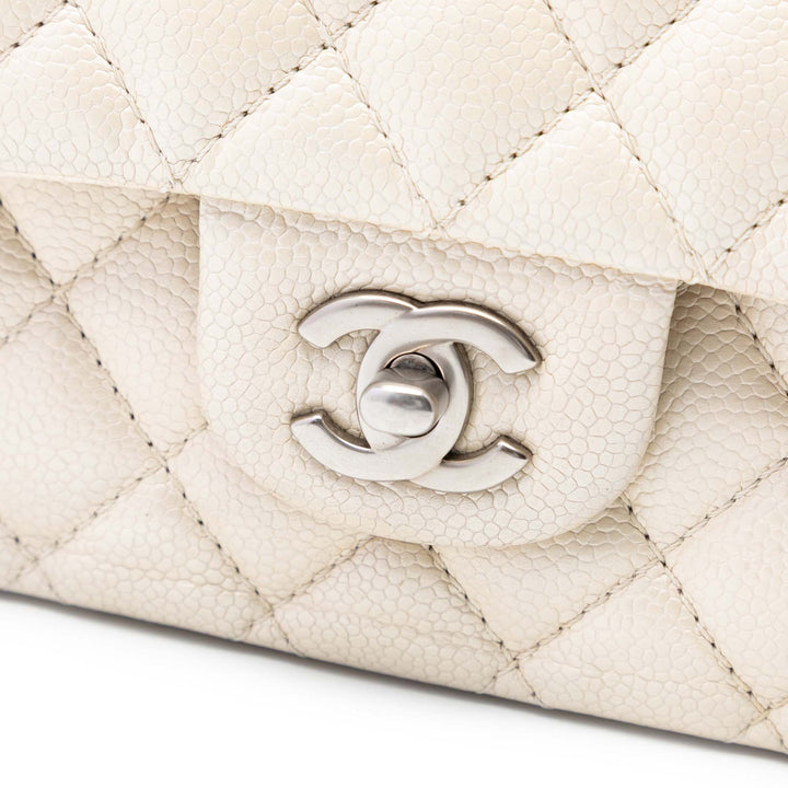 Chanel Medium Classic Caviar Double rabat