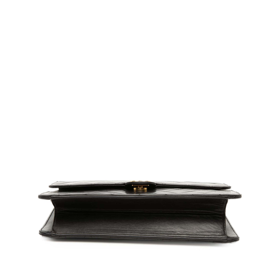 Chanel Medium CC Matelassé Cuir d’agneau Simple rabat