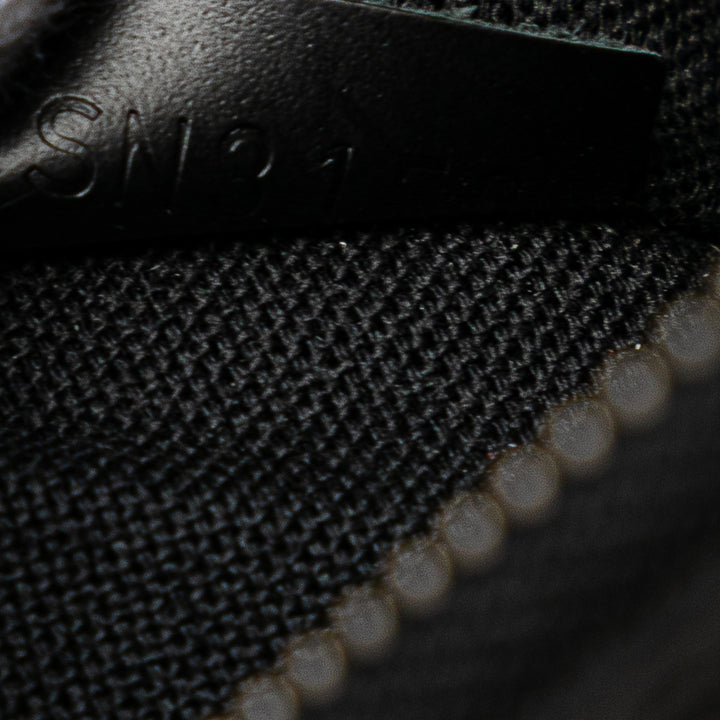 Louis Vuitton Epi Pochette Hoche Noir – GABY PARIS Authentique